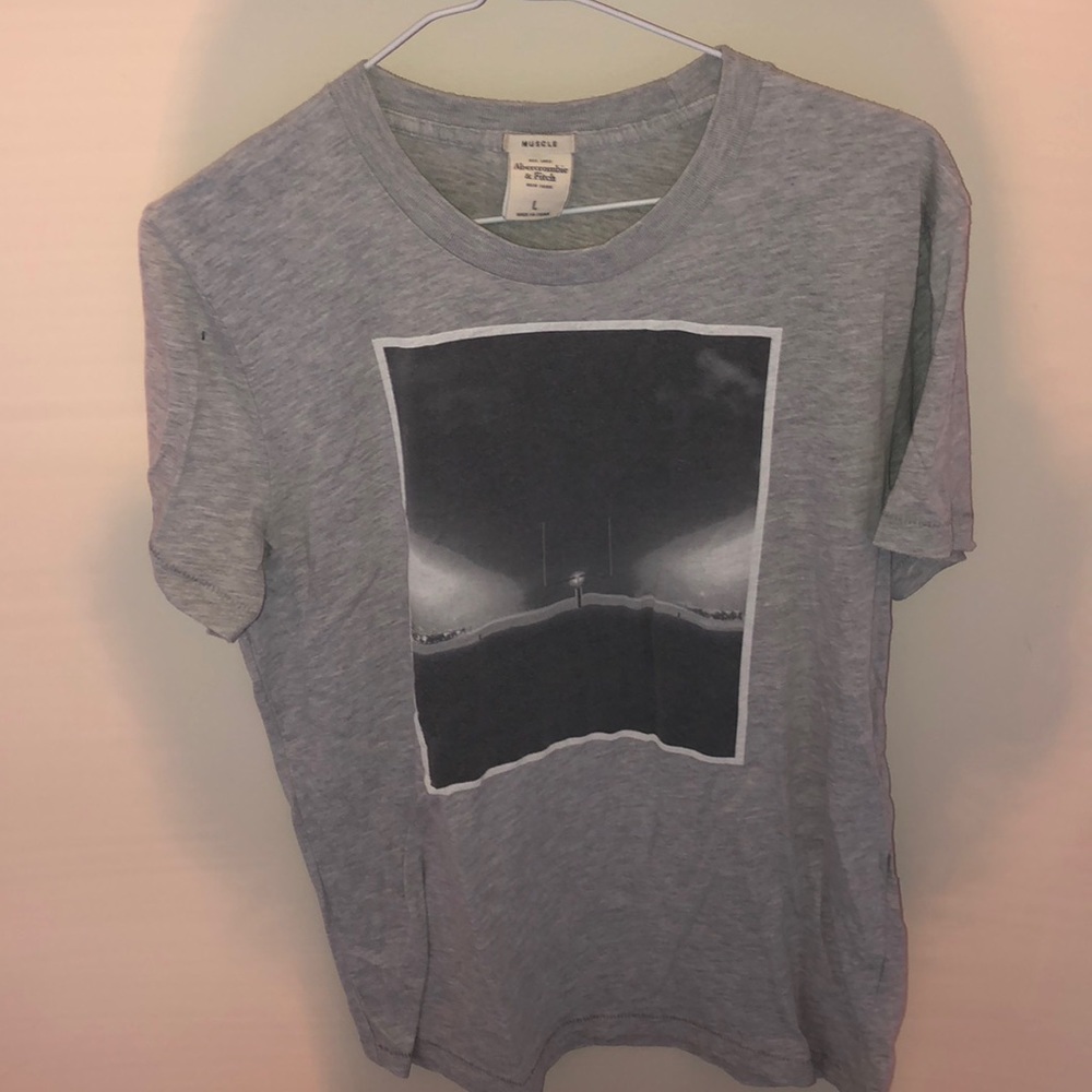 Men’s large t shirt